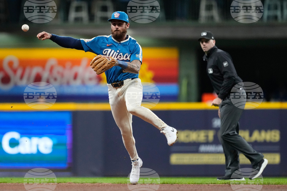 Nationals Brewers Baseball