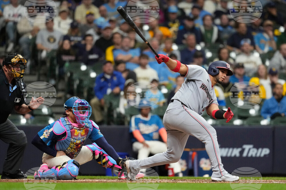 Nationals Brewers Baseball