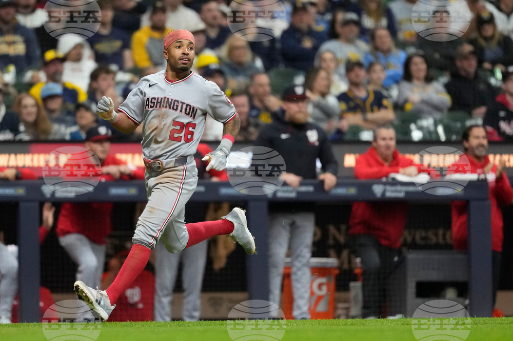 Nationals Brewers Baseball