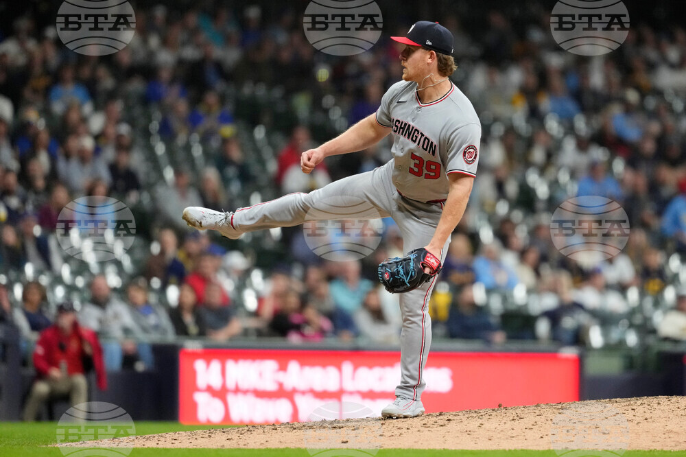 Nationals Brewers Baseball