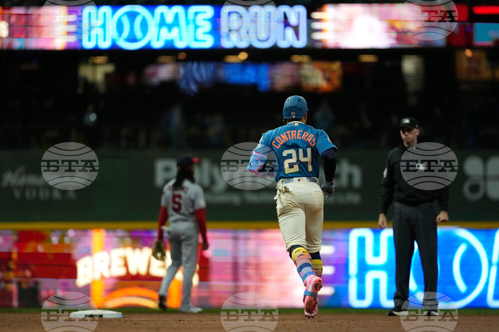 Nationals Brewers Baseball