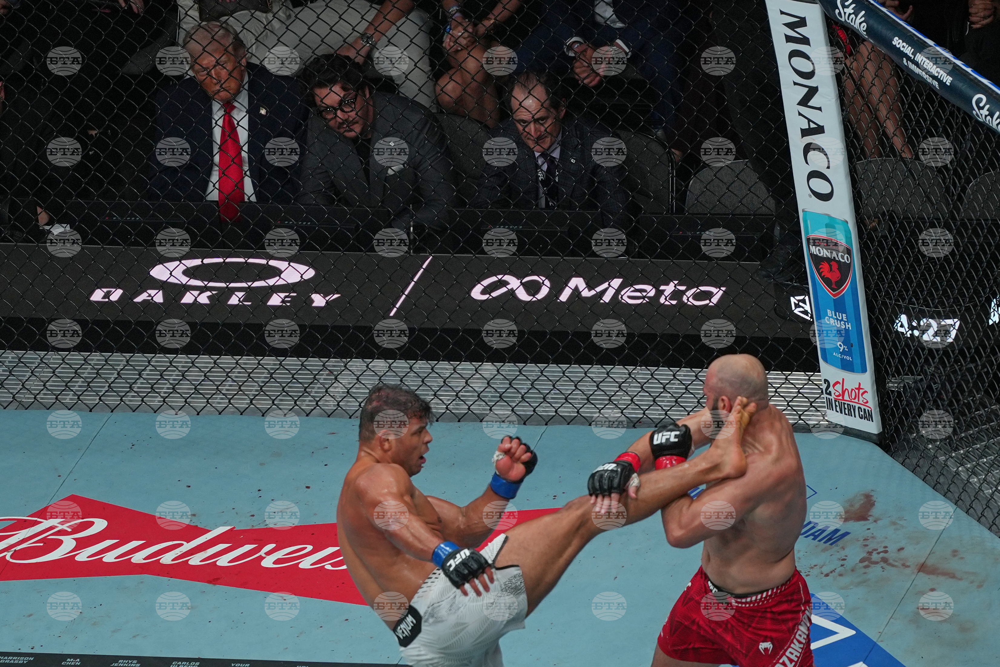 Тръмп обяви, че по повод 80-ия му рожден ден през юни в Белия дом ще се проведе мач на Ю Еф Си