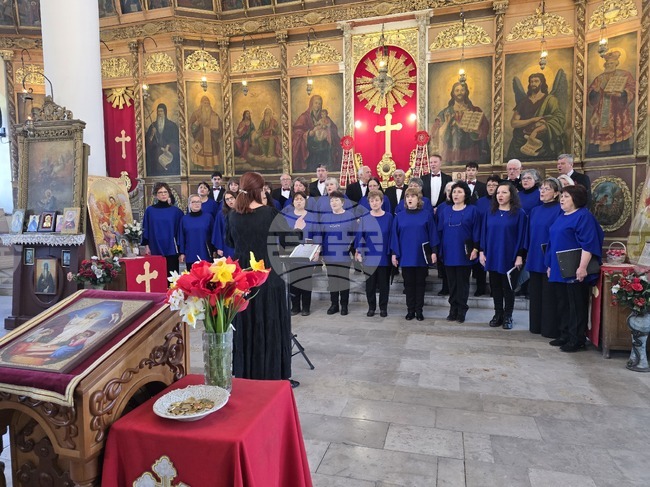 Свищов - Великденски празничен концерт - Първи български хор