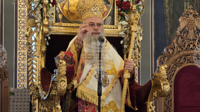 На Великден Пловдивският митрополит Николай възглави пасхално богослужение в храм „Св. вмчца Марина“