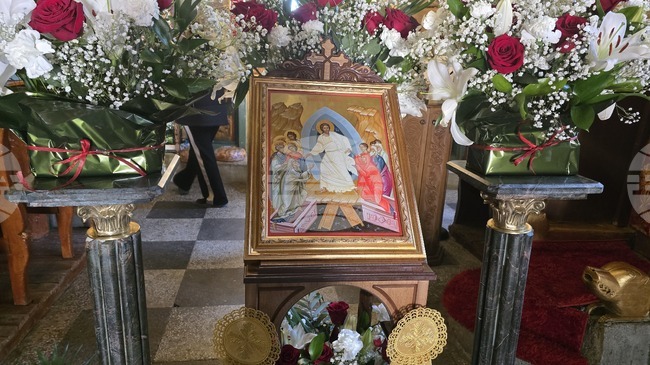 В храм „Успение Богородично“ в село Рупите беше отслужена тържествена великденска литургия