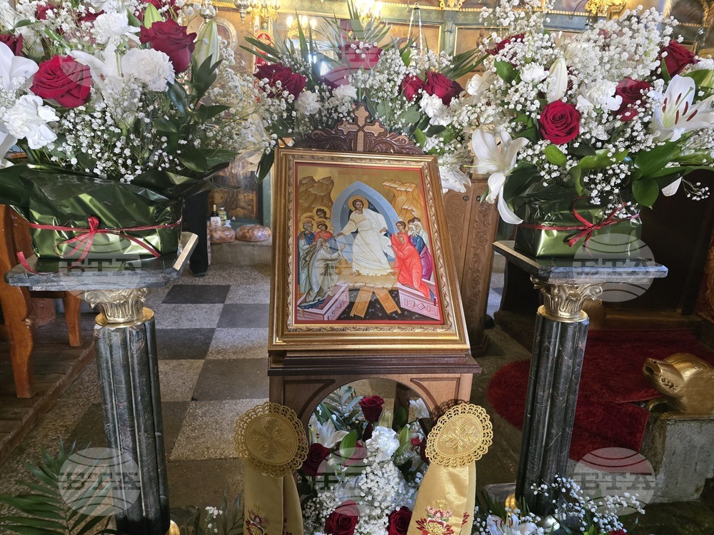 Село Рупите празнична литургия - храм "Успение Богородично"