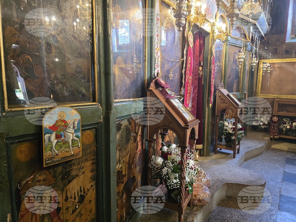 Село Рупите празнична литургия - храм "Успение Богородично"