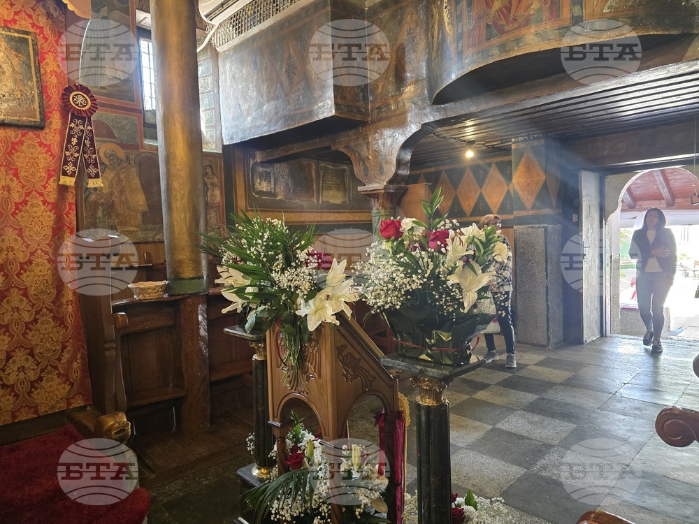 Село Рупите празнична литургия - храм "Успение Богородично"