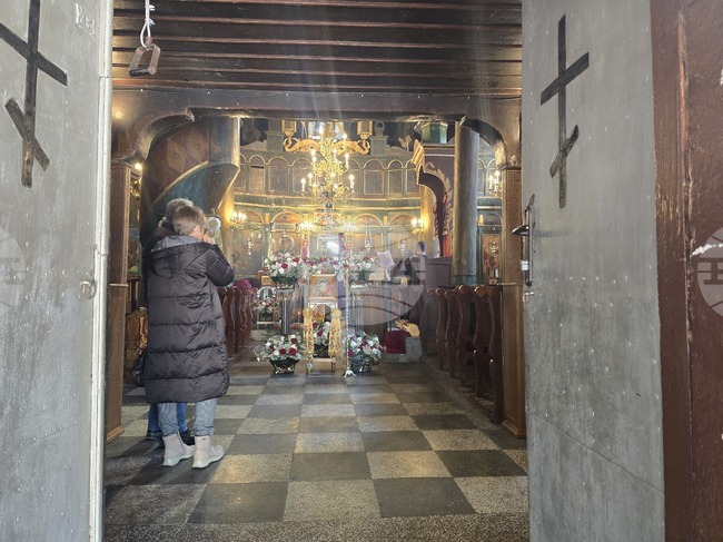 Село Рупите - празнична литургия - храм "Успение Богородично"