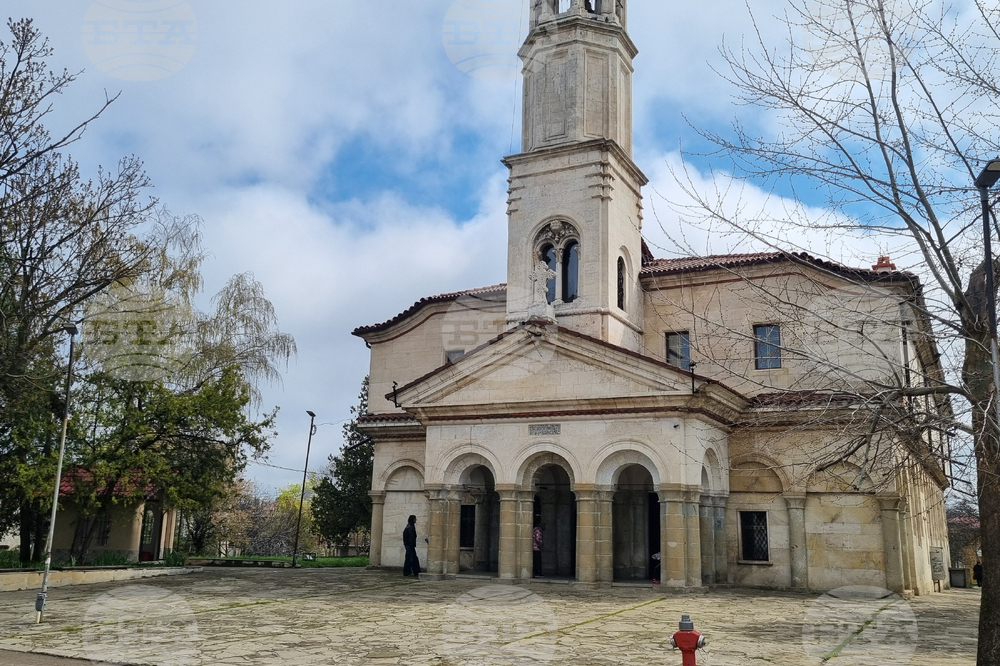 Търговище - храм „Св. Успение Богородично“ - Второ Възкресение