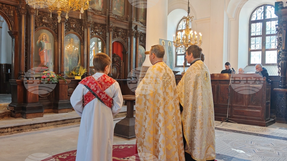 Габрово - Великден - служба