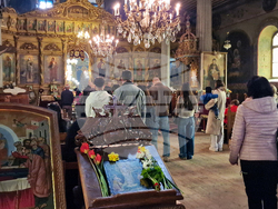 Разград - храм „Св. Николай Мирликийски Чудотворец“  - богослужение за Възкресение Христово