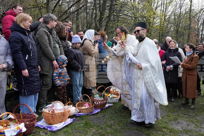 Russia Ukraine War Easter