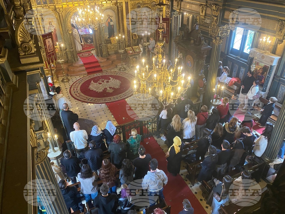 Истанбул - църква „Свети Стефан“ - Второ Възкресение Христово