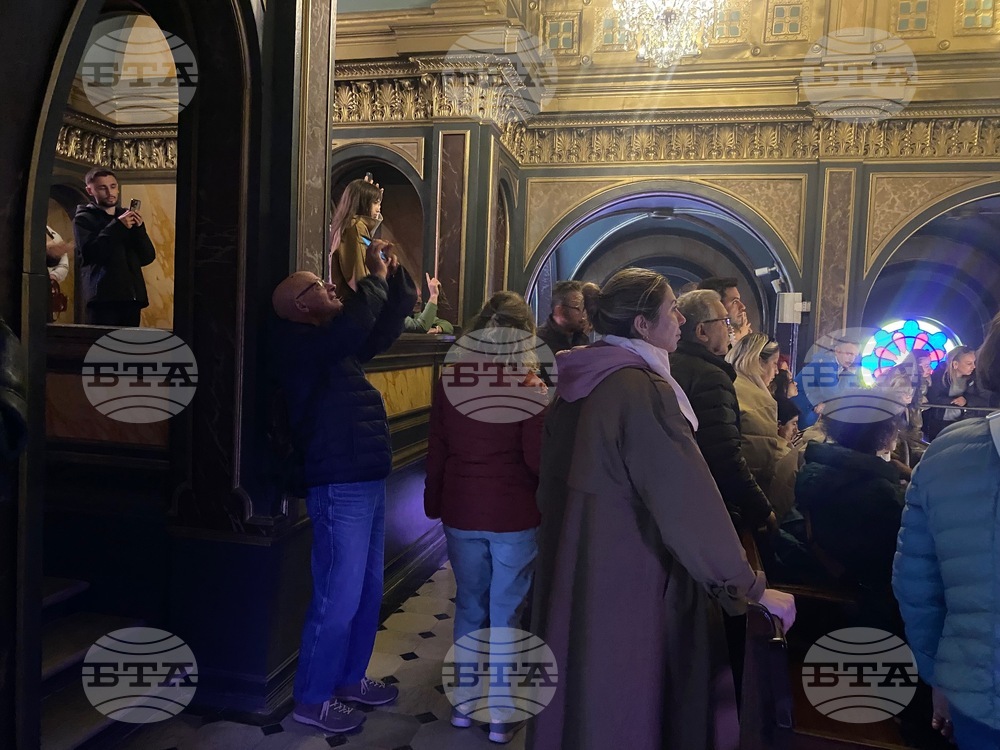 Истанбул - църква „Свети Стефан“ - Второ Възкресение Христово