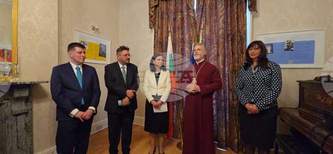 Изграждането на църковна общност е дълъг процес, каза митрополит Антоний по време на среща с българската общност в Ирландия