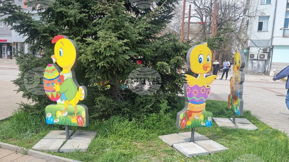 Търговище - Великденска украса - център