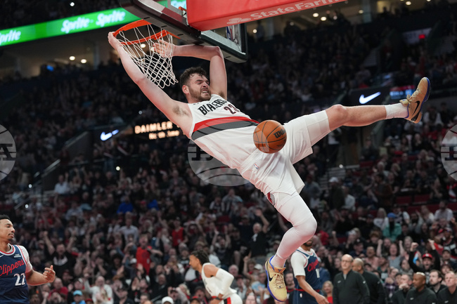 APTOPIX Clippers Blazers Basketball