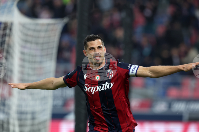 Болоня спечели победа срещу Лече в Серия А