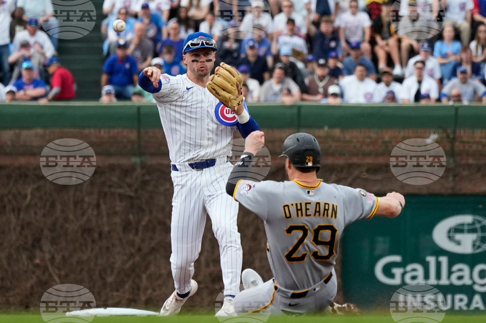 Pirates Cubs Baseball