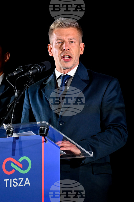 Петер Мадяр призова опонента си Виктор Орбан от днес да започне да управлява единствено и само като служебен премиер