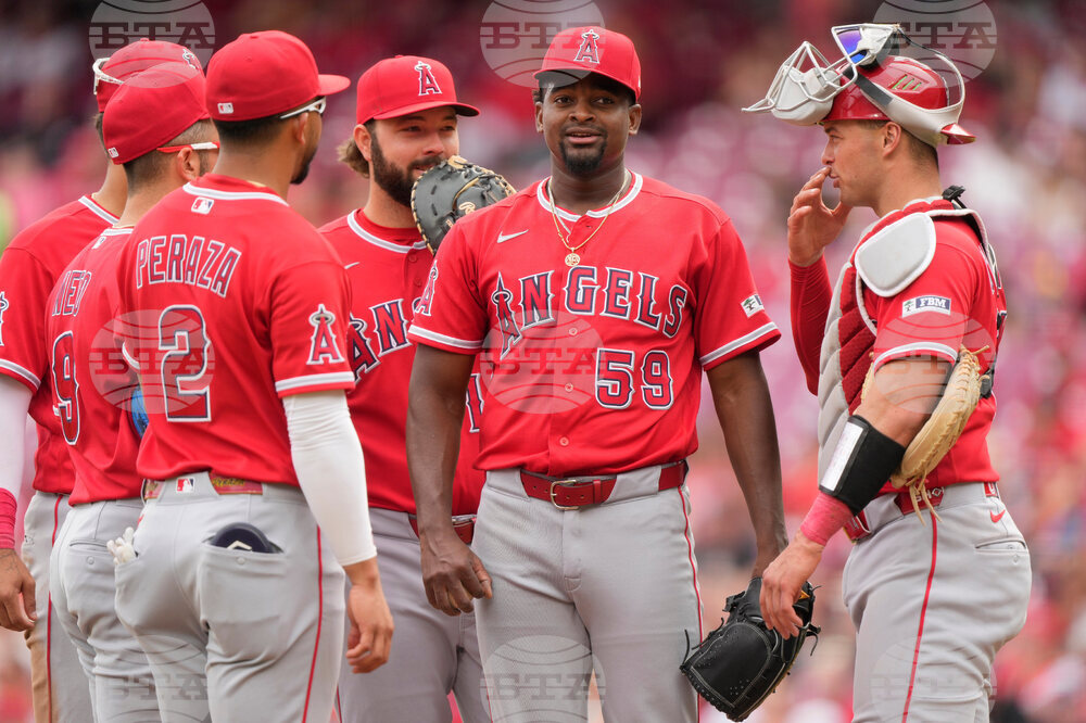 Angels Reds Baseball