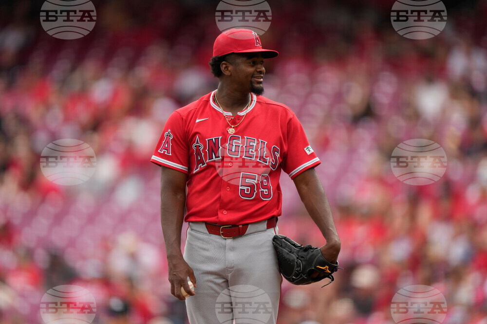 Angels Reds Baseball