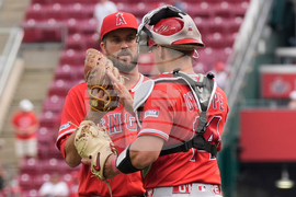 Angels Reds Baseball
