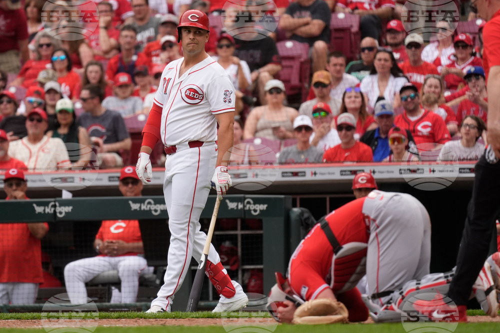 Angels Reds Baseball