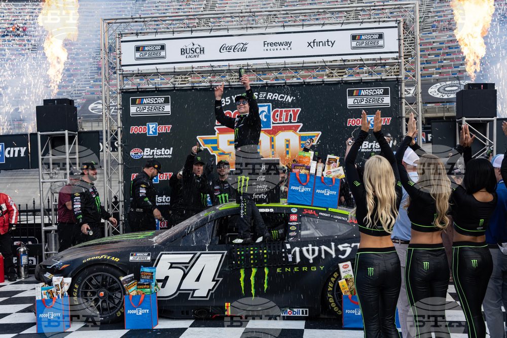 NASCAR Bristol Auto Racing