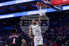 Bucks 76ers Basketball