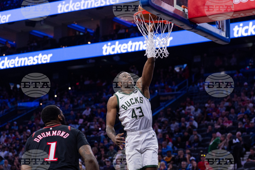 Bucks 76ers Basketball