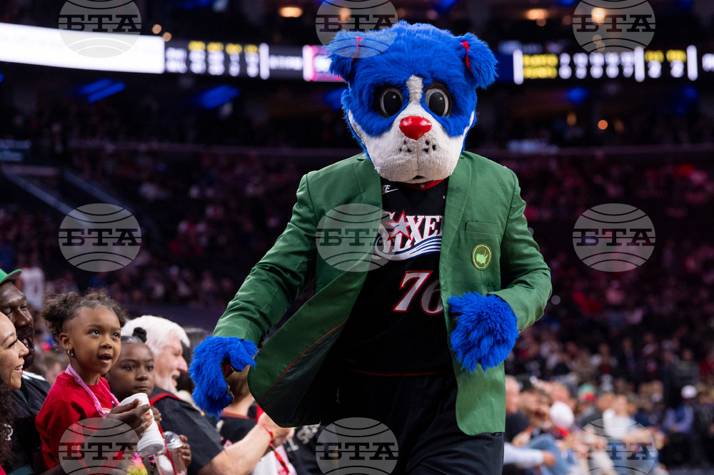 Bucks 76ers Basketball