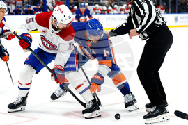 CORRECTION Canadiens Islanders Hockey