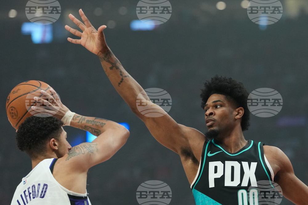 Kings Trail Blazers Basketball