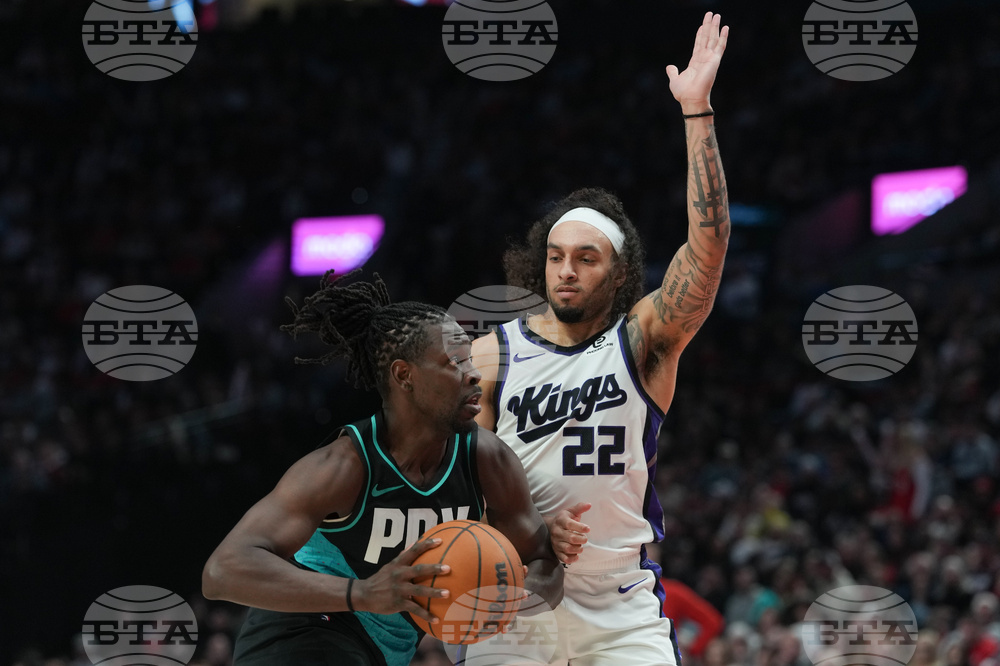 Kings Trail Blazers Basketball