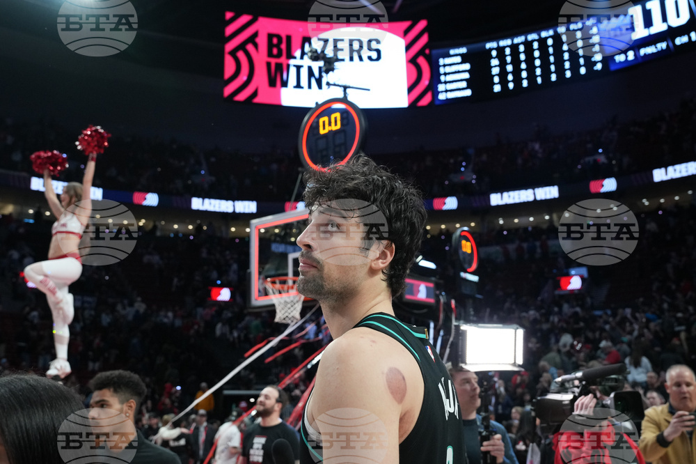Kings Trail Blazers Basketball