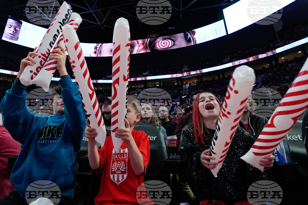 Kings Trail Blazers Basketball