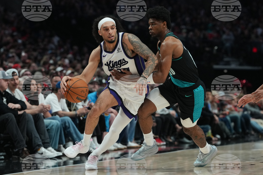 Kings Trail Blazers Basketball