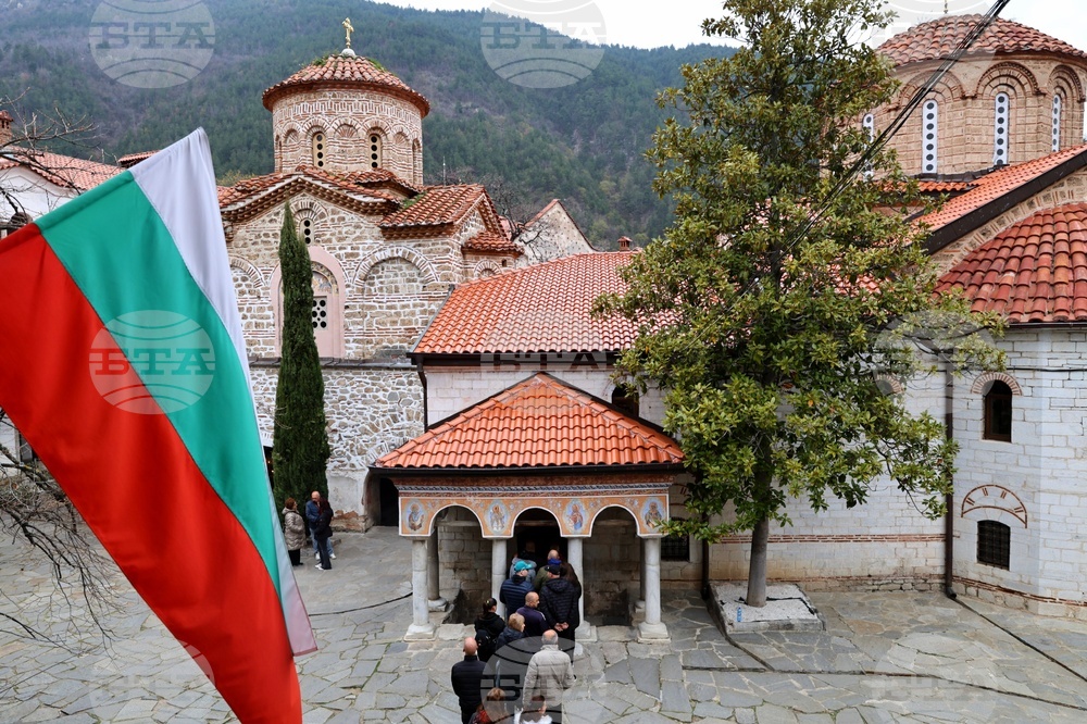Бачковски манастир - чудотворна икона на Света Богородица