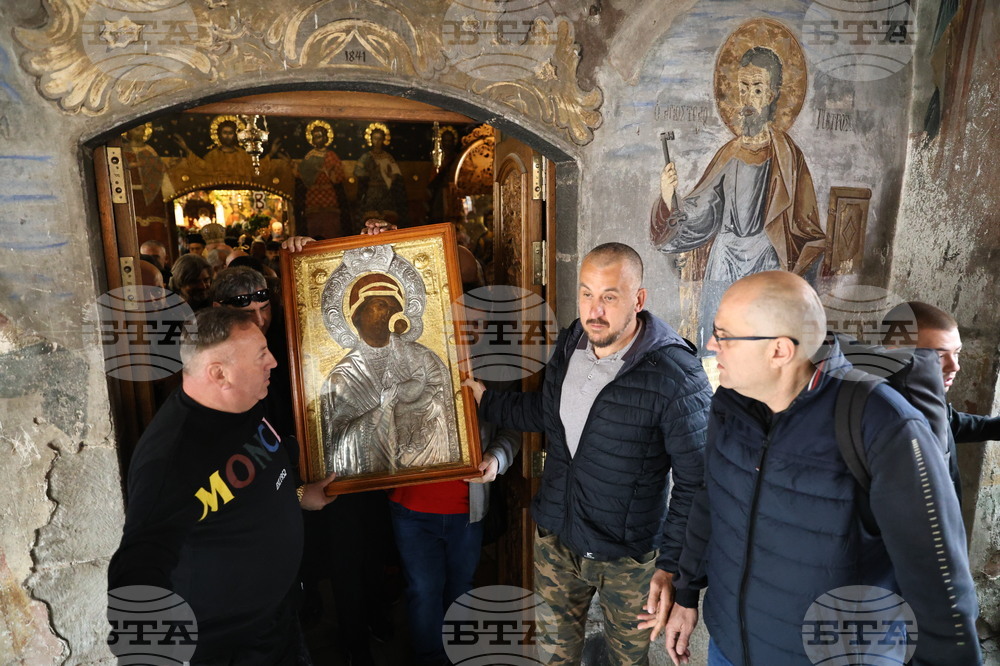 Бачковски манастир - чудотворна икона на Света Богородица