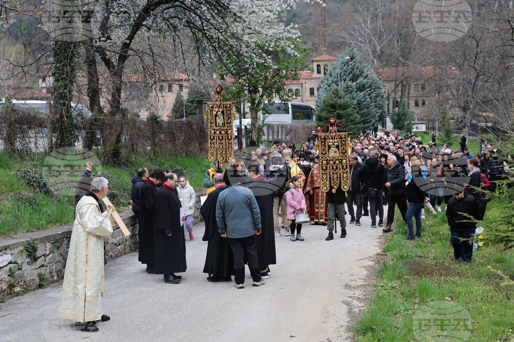 Бачковски манастир - чудотворна икона на Света Богородица