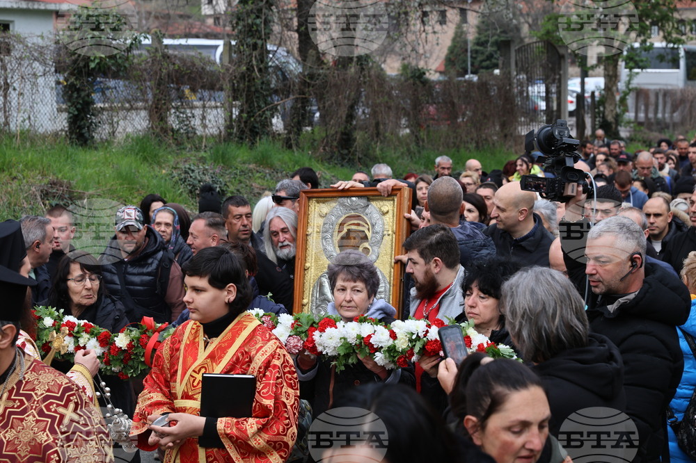 Бачковски манастир - чудотворна икона на Света Богородица