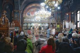 Храм „Възкресение Христово“ - света литургия