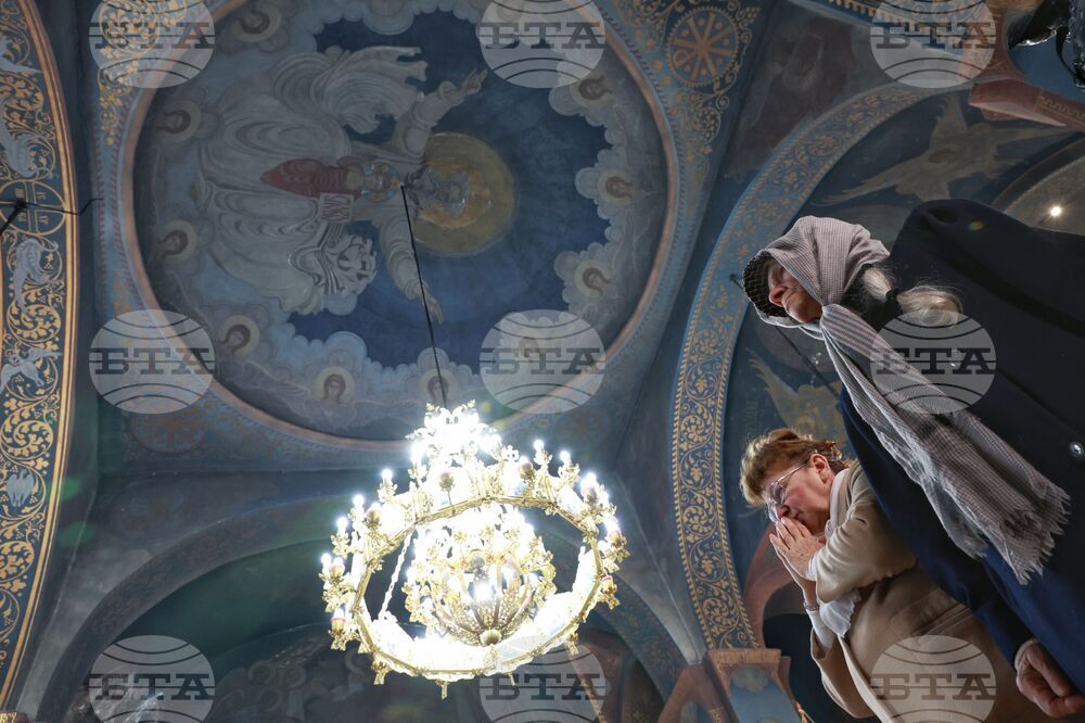 Храм „Възкресение Христово“ - света литургия