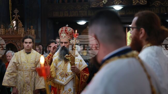 Пълнотата на нашия живот и съществуване се осмисля чрез Възкресението на Господ Иисус Христос, каза патриарх Даниил