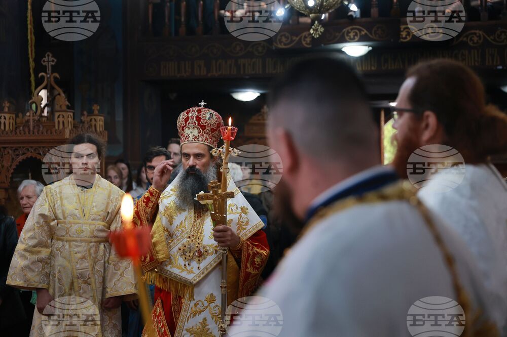 Храм „Възкресение Христово“ - света литургия