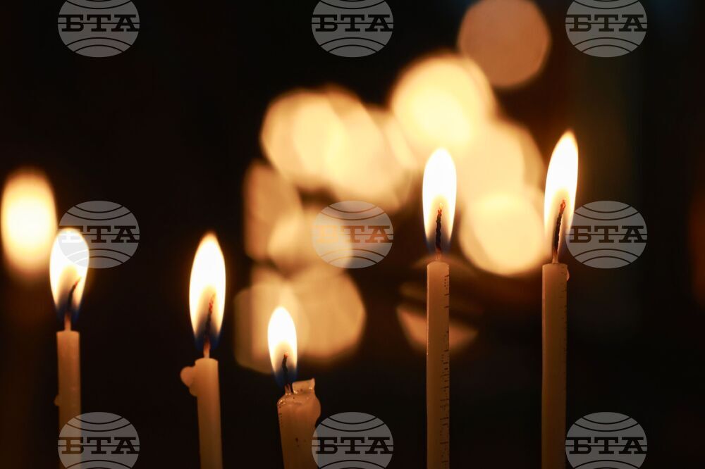 Храм „Възкресение Христово“ - света литургия