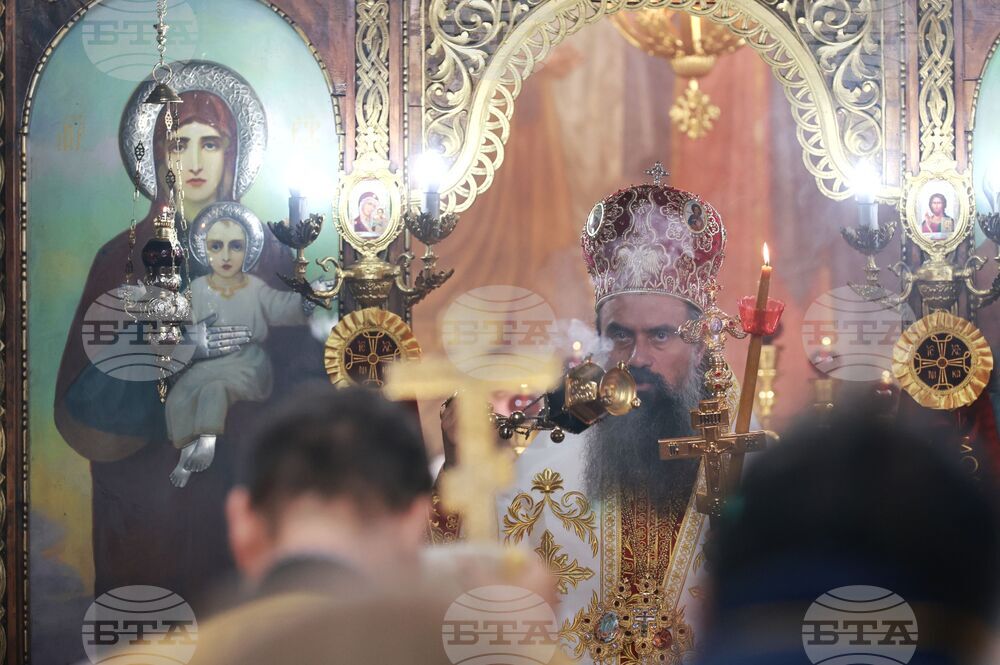 Храм „Възкресение Христово“ - света литургия