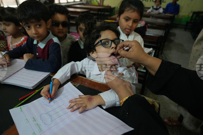 APTOPIX Pakistan Polio